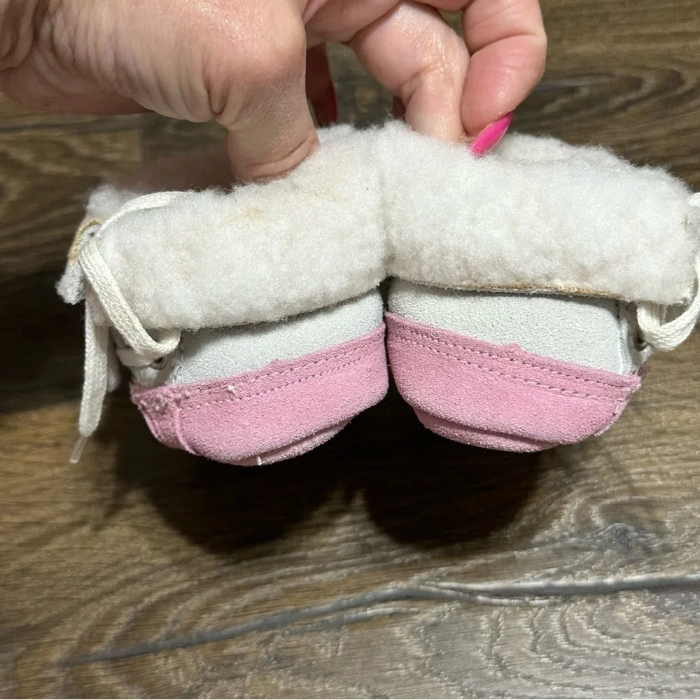 Girls suede vintage dead stock moccasins boots